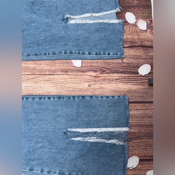 Hidden Blue Distressed Flare Jeans with Leather Patch and slit - Picture 6 of 10